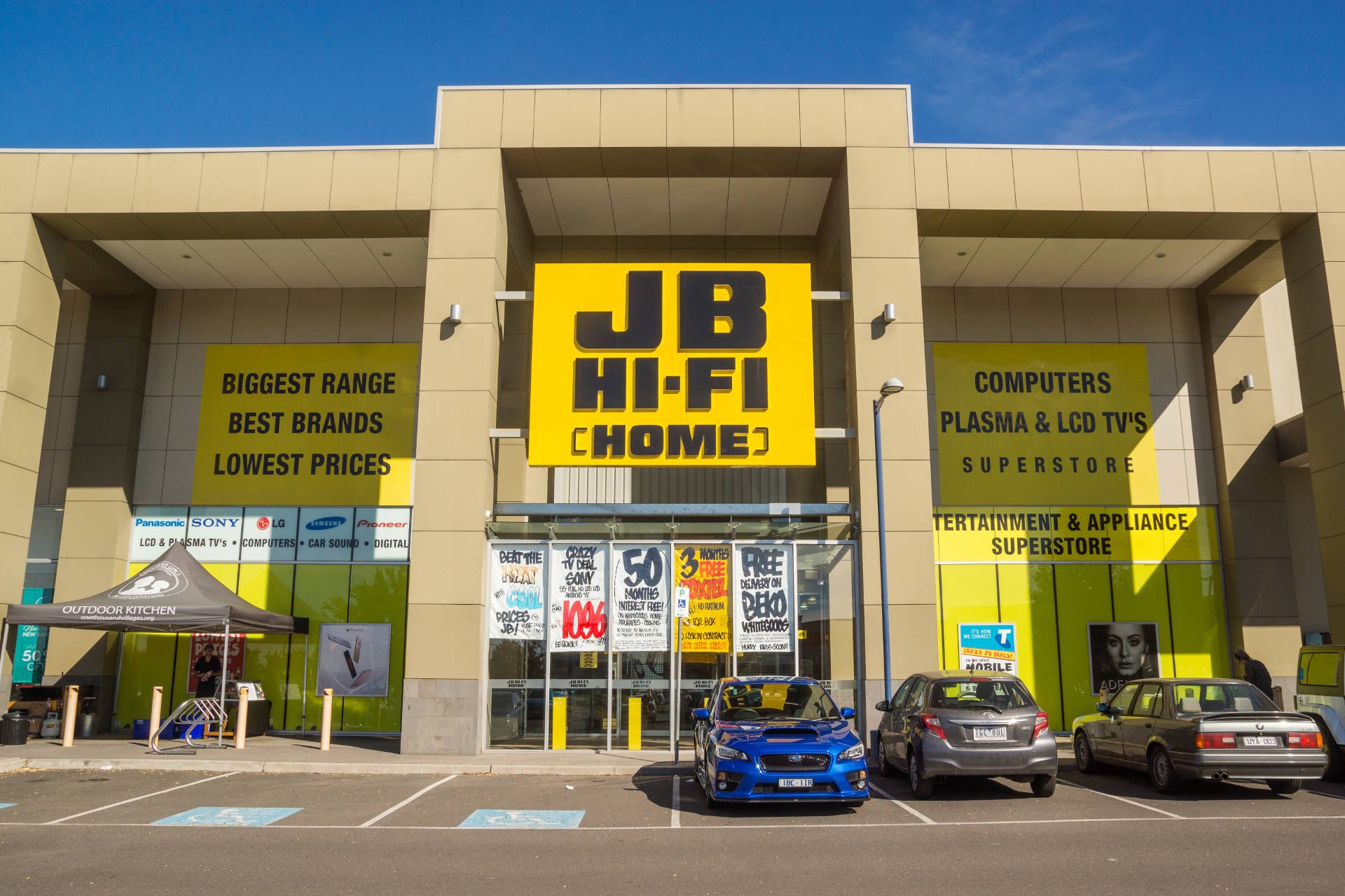 Apply today to over 140 job opportunities at Australian retailer JB HI
